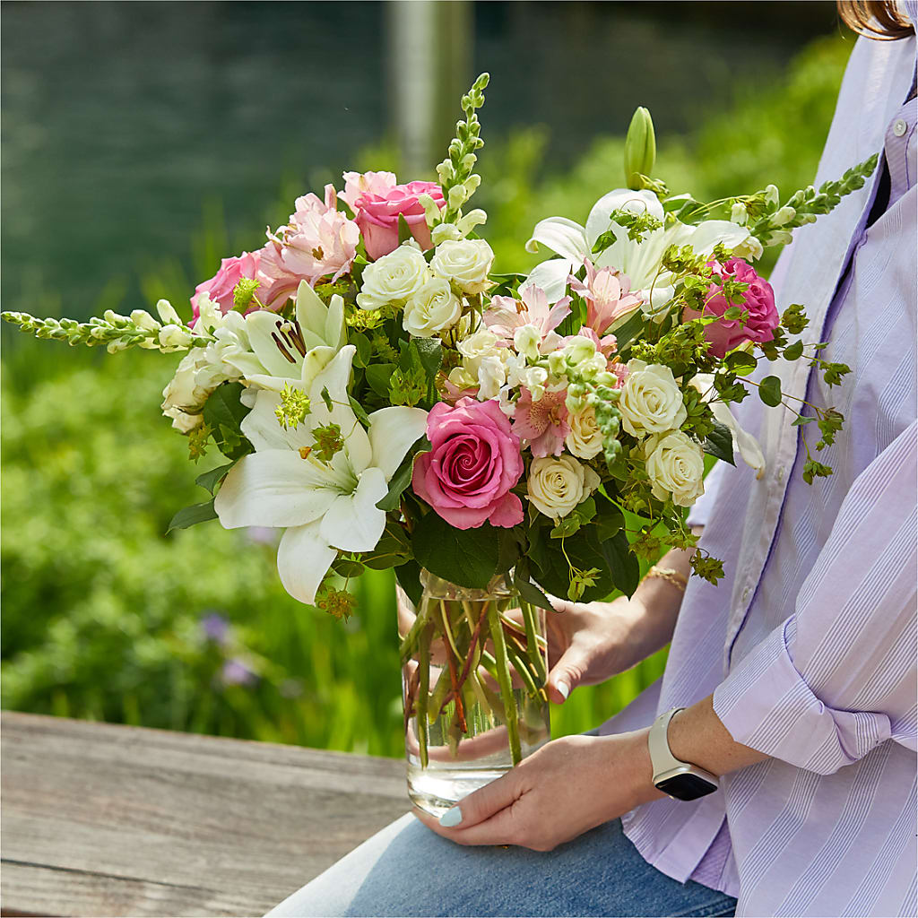 Fondly Bouquet – JENNY'S FLOWER, Brooklyn NY