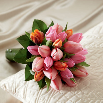 Embraceable Bouquet – JENNY'S FLOWER, Brooklyn NY